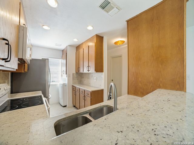 11815 Vance Jackson Rd Apt 2306, San Antonio, TX 78230