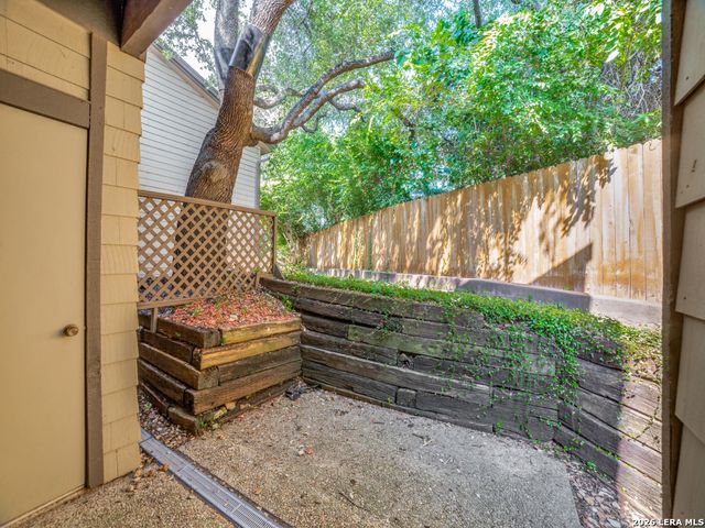 11815 Vance Jackson Rd Apt 2306, San Antonio, TX 78230
