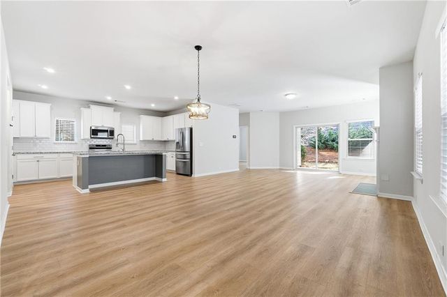 2719 Morgan Spring Trail, Buford, GA 30519