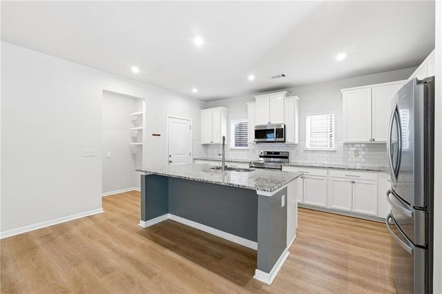 2719 Morgan Spring Trail, Buford, GA 30519