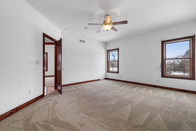 145 Victoria CIRCLE, Union Grove, WI 53182