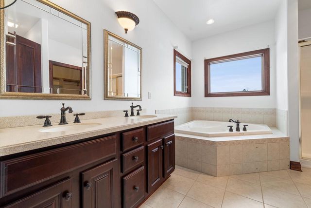 145 Victoria CIRCLE, Union Grove, WI 53182