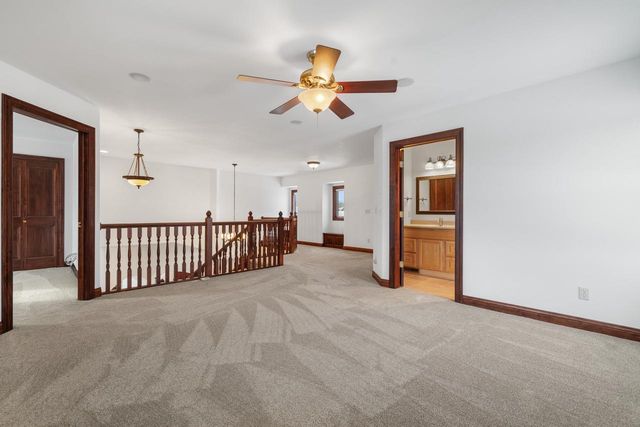 145 Victoria CIRCLE, Union Grove, WI 53182