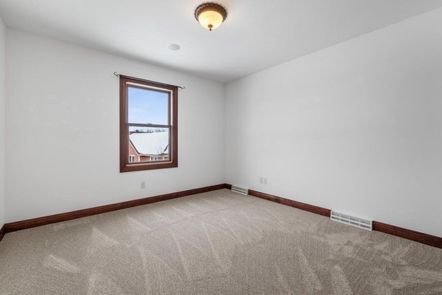 145 Victoria CIRCLE, Union Grove, WI 53182