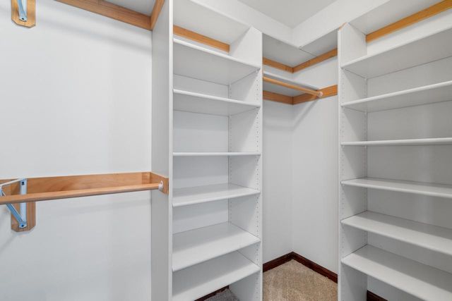 145 Victoria CIRCLE, Union Grove, WI 53182