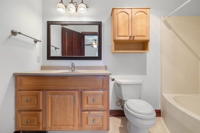 145 Victoria CIRCLE, Union Grove, WI 53182