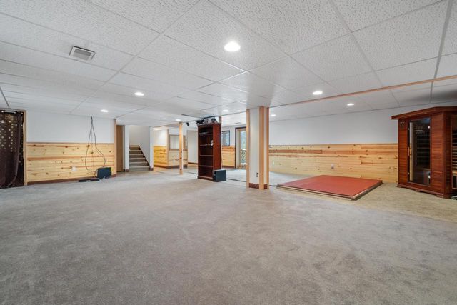 145 Victoria CIRCLE, Union Grove, WI 53182