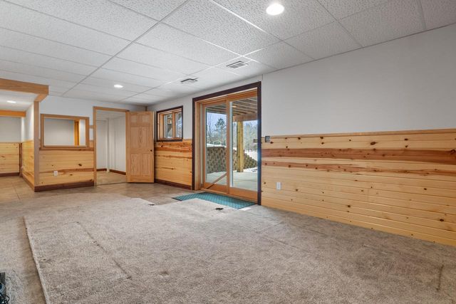 145 Victoria CIRCLE, Union Grove, WI 53182