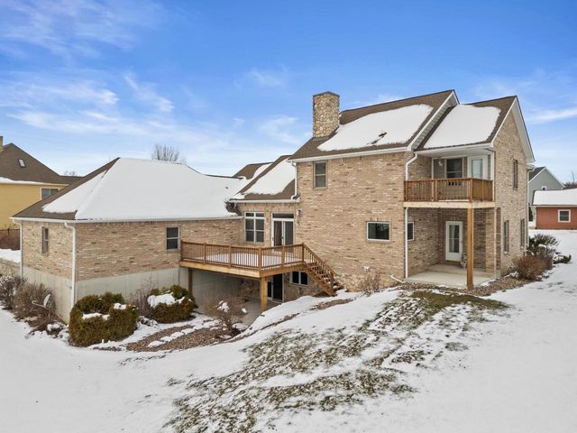 145 Victoria CIRCLE, Union Grove, WI 53182