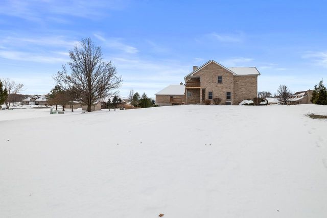 145 Victoria CIRCLE, Union Grove, WI 53182
