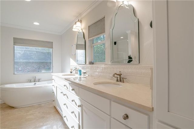 324 Dalewood Drive, Mobile, AL 36608