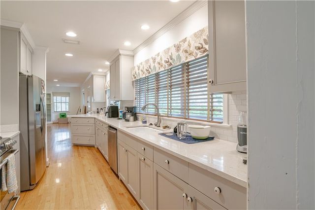 324 Dalewood Drive, Mobile, AL 36608