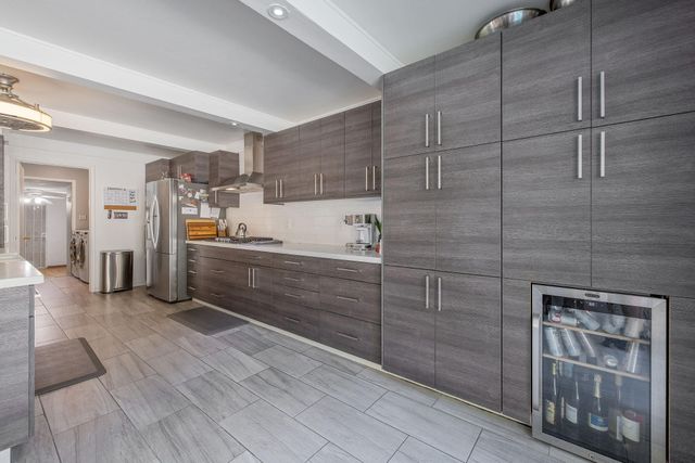 1420 W Meadow Avenue, Visalia, CA 93277