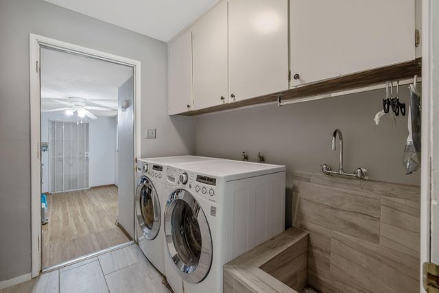 1420 W Meadow Avenue, Visalia, CA 93277