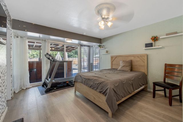 1420 W Meadow Avenue, Visalia, CA 93277