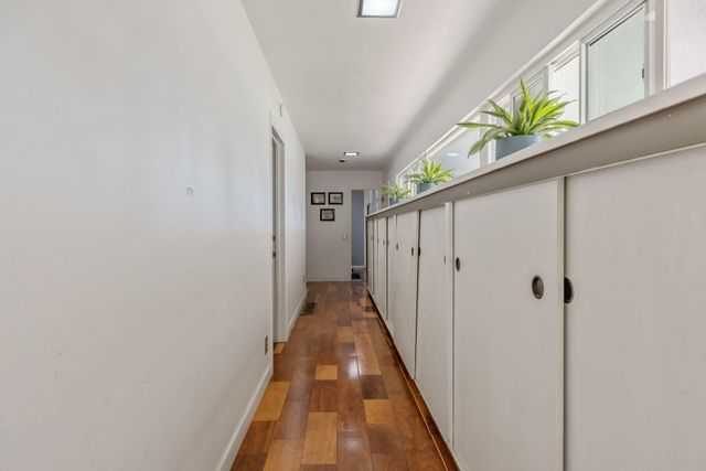 1420 W Meadow Avenue, Visalia, CA 93277