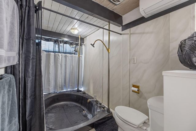 1420 W Meadow Avenue, Visalia, CA 93277