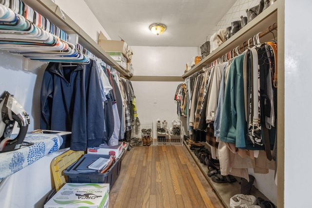 1420 W Meadow Avenue, Visalia, CA 93277