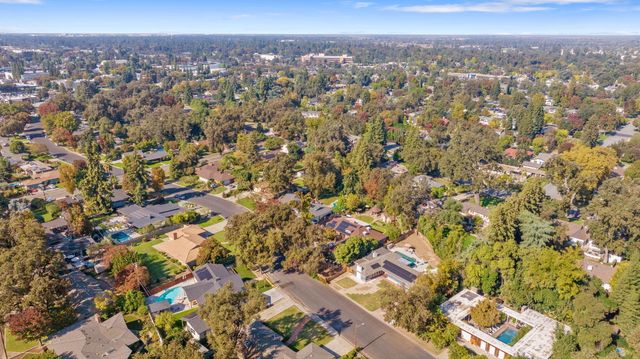 1420 W Meadow Avenue, Visalia, CA 93277