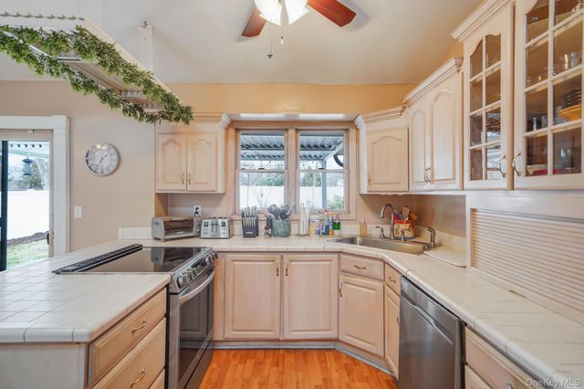 99 Rustic Avenue, Medford, NY 11763