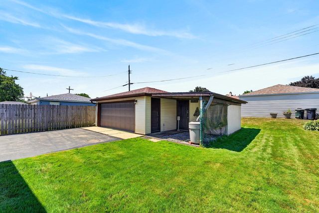 6527 S 18th STREET, Milwaukee, WI 53221