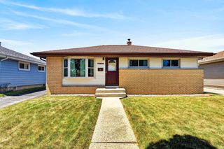 6527 S 18th STREET, Milwaukee, WI 53221