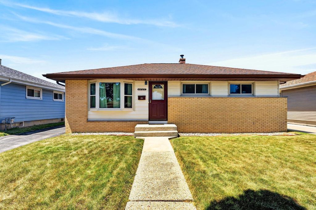 6527 S 18th STREET, Milwaukee, WI 53221