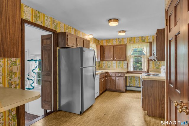 35 Oakridge Drive, Old Lyme, CT 06371