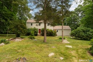 35 Oakridge Drive, Old Lyme, CT 06371