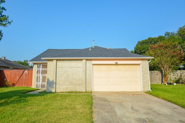 8607 Crystal Cove Court, Houston, TX 77044