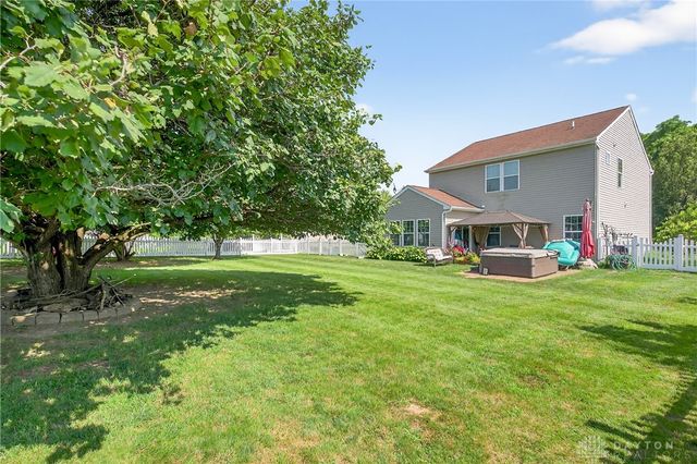 1601 Wimbledon Drive, Fairborn, OH 45324