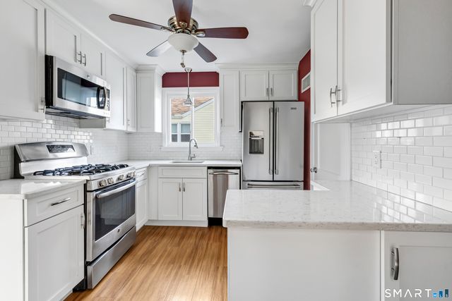 21 Aimes Drive, West Haven, CT 06516