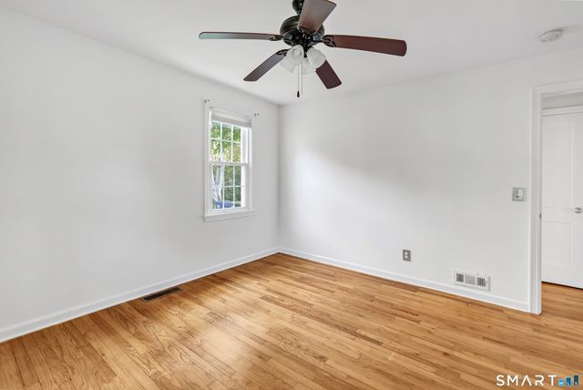 21 Aimes Drive, West Haven, CT 06516
