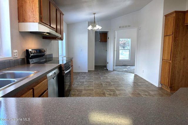 659 W Wyoming Ave, Hayden, ID 83835