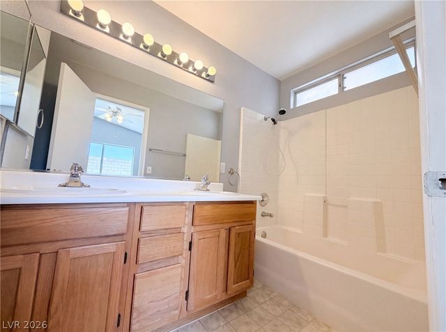 9121 Indian Breeze Drive, Las Vegas, NV 89129