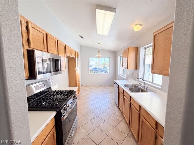 9121 Indian Breeze Drive, Las Vegas, NV 89129