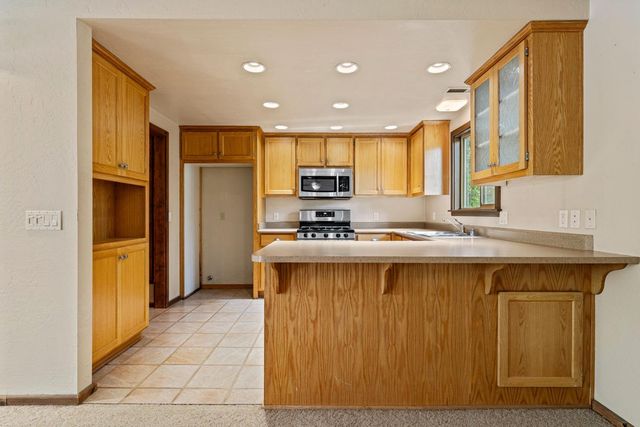 899 Holly Way, Placerville, CA 95667