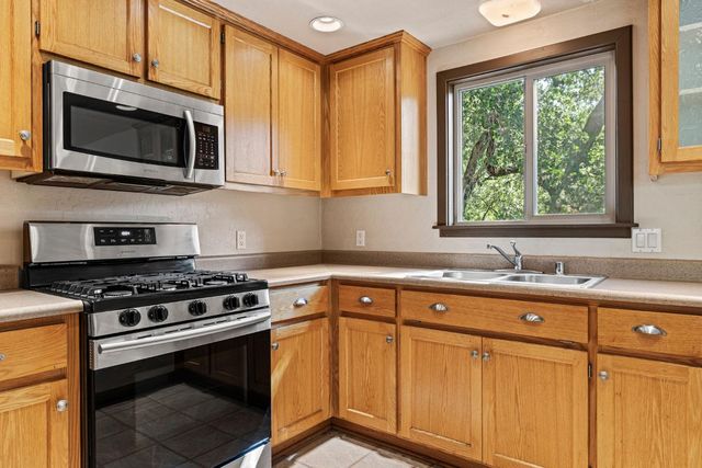 899 Holly Way, Placerville, CA 95667