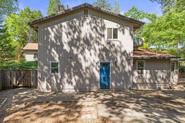 899 Holly Way, Placerville, CA 95667