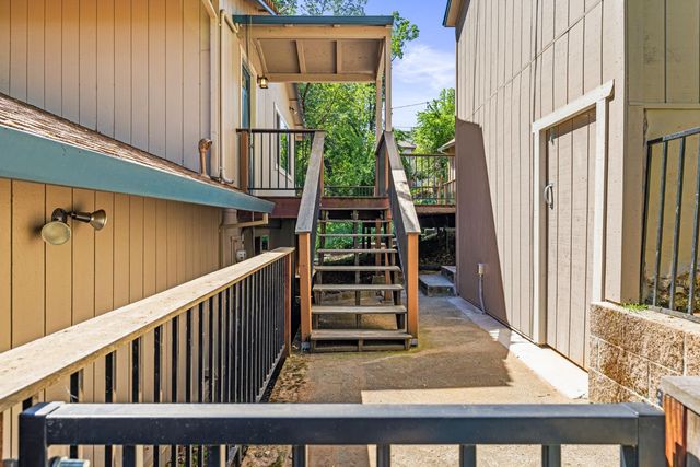 899 Holly Way, Placerville, CA 95667