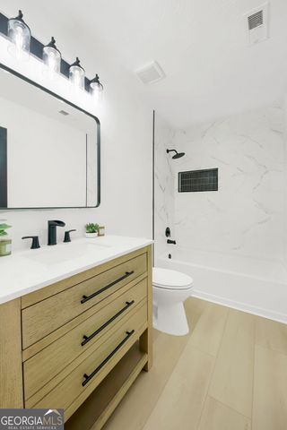 148 Barrington Parkway, Stockbridge, GA 30281