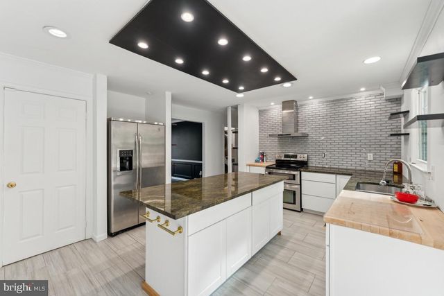 8403 SILVERDALE CT, Lorton, VA 22079