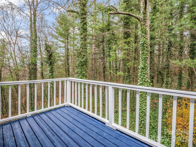 112 Serenity Circle, Hendersonville, NC 28792