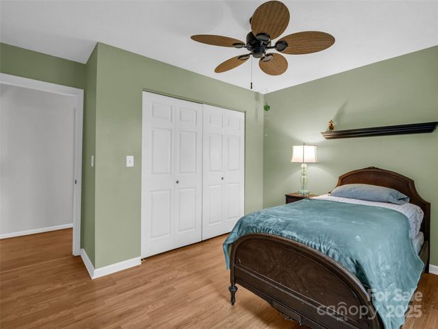 112 Serenity Circle, Hendersonville, NC 28792