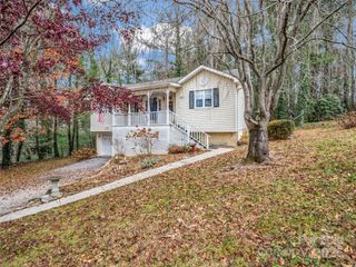 112 Serenity Circle, Hendersonville, NC 28792