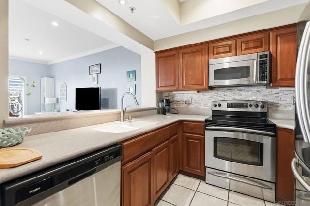 620 State St 317, San Diego, CA 92101