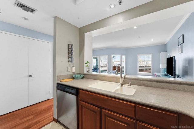 620 State St 317, San Diego, CA 92101