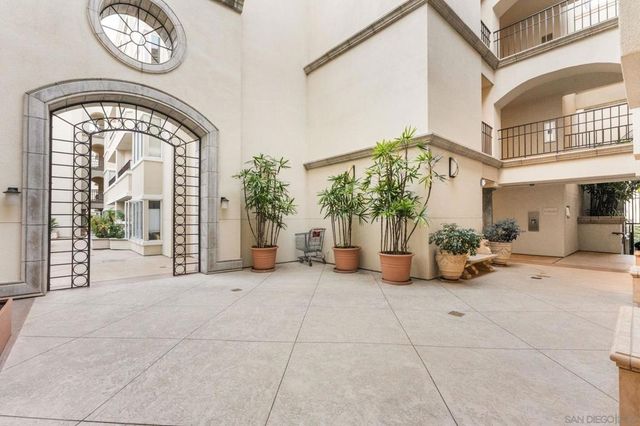 620 State St 317, San Diego, CA 92101