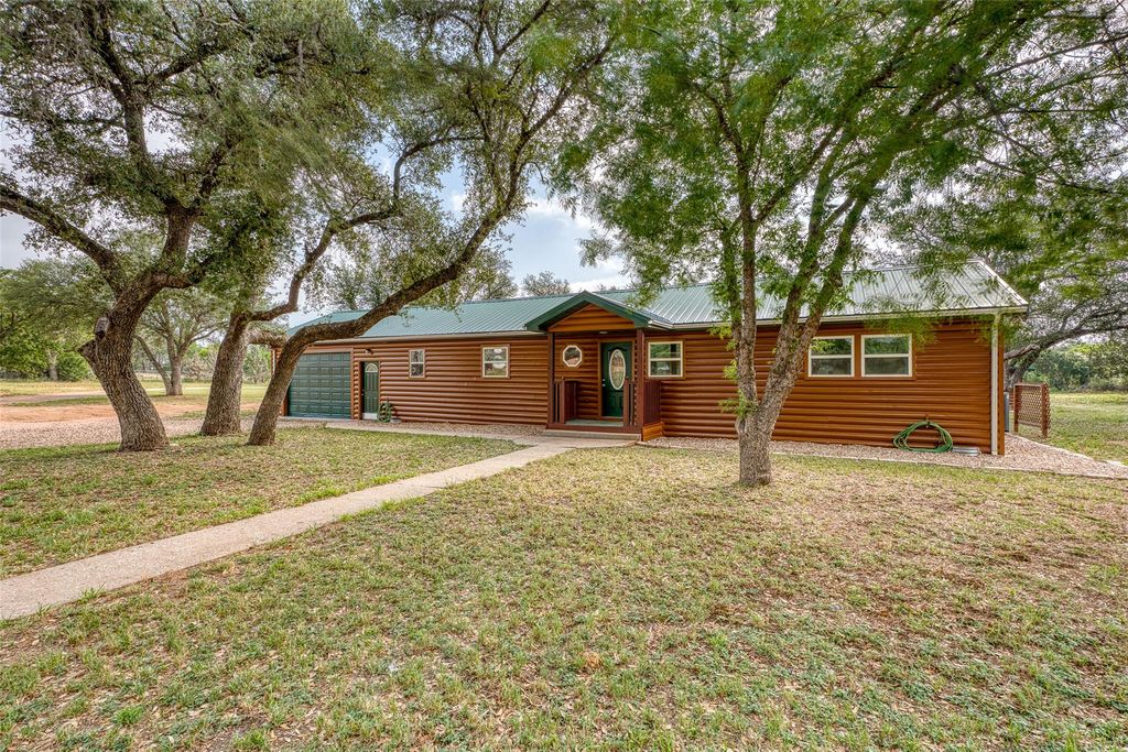 1503 Roselea DR, Buchanan Dam, TX 78609