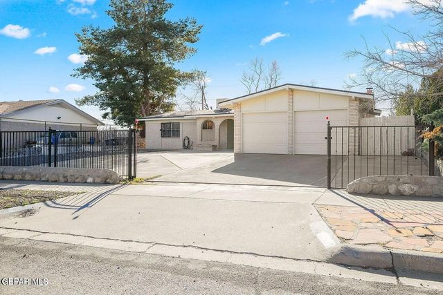 10182 Bon Aire Drive, El Paso, TX 79924